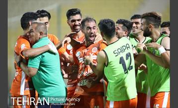 دیدار سایپا تهران استقلال خوزستان در لیگ برتر فوتبال 20