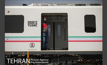 آیین رونمایی از نخستین نمونه قطار ملی مترو 35