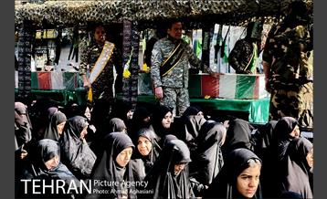 تشییع و تدفین دو شهید گمنام در بوستان گلزار منطقه 17 10