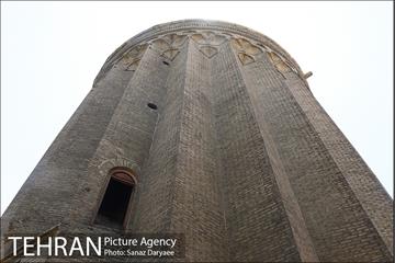 بازدید اعضا شورای شهر تهران از برج طغرل 11