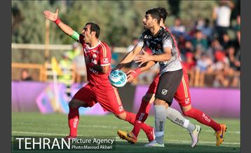 دیدار تراکتورسازی و پرسپولیس در لیگ برتر فوتبال 3