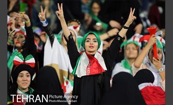 اولین حضور بانوان در رقابت های ملی فوتبال ایران 2 8