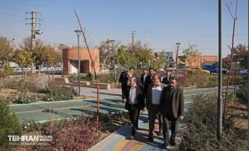 بازدید مدیرکل حوزه شهردار تهران از باغ راه حضرت زهرا(س) 2