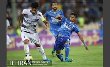 دیدار استقلال تهران و استقلال خوزستان در لیگ برتر فوتبال  9