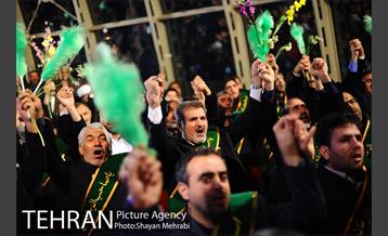 اهتزاز پرچم مسجد جمکران در برج میلاد 14