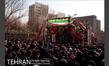 تشییع شهدای آتش نشان با حضور مردم - 3 14