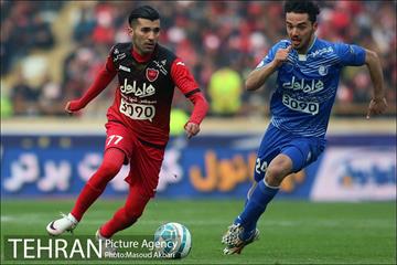 دیدار تیم های فوتبال استقلال و پرسپولیس