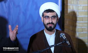 نشست صمیمی شهردار تهران با اهالی شعر و ادب 27