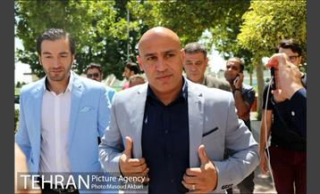 کنفرانس مطبوعاتی علی منصوریان سرمربی جدید استقلال تهران‎ 2