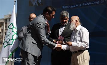 رونمایی مجسمه استاد کمال الملک 29