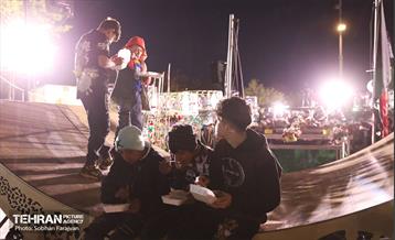 افطاری سیزدهم فروردین در بوستان لاله 22