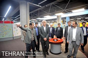 بازدید مهندس افشانی شهردار تهران از مجموعه باغ کتاب 16