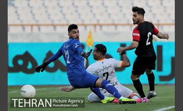 دیدار تیم های فوتبال پرسپولیس و مس کرمان 14