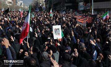 اجتماع مردم تهران در پی شهادت رهبر انقلاب - 2 68