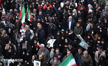 تشییع پیکر ۱۰۰ شهید مردمی و مدافع امنیت در تهران 10