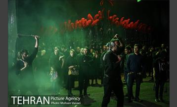 دسته عزاداری در خیابان اندرزگو‎ 4