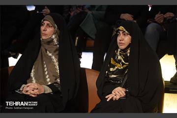 مراسم تجلیل از بانوان مدافع سلامت 8
