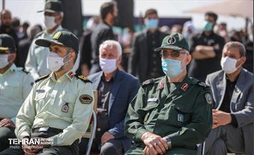 مراسم تشییع و خاکسپاری دوشهید گمنام دفاع مقدس در دریاچه چیتگر 37