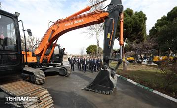 رونمایی از ماشین آلات سازمان مدیریت پسماند 12