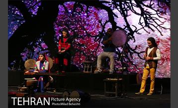 کنسرت گروه رستاک‎ 6