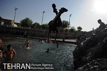 تابستان گرم  در چشمه علی 37