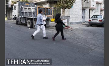 لقمه ی مهربانی در محله خاک سفید‎ 2