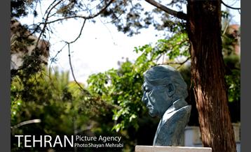 رونمایی از سردیس عزت الله انتظامی 17