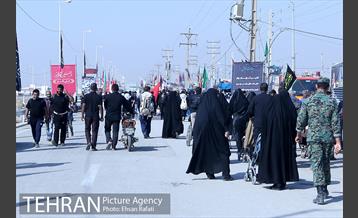 پیاده روی زائران امام حسین (ع) از مرز شلمچه 21