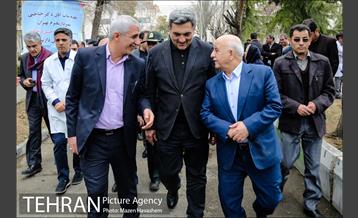 آیین کاشت درخت در بیمارستان شریعتی توسط شهردار تهران 28