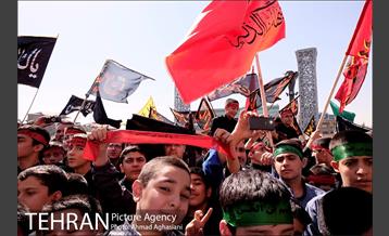 سوگواره "احلی من العسل" در میدان امام حسین(ع) 13