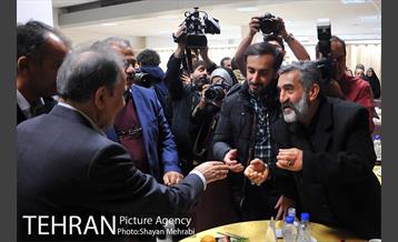 تجلیل از خانواده شهدای آتش‌نشان حادثه پلاسکو با حضور شهردار تهران 4