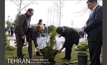 آیین درختکاری در بوستان گفتگو 23