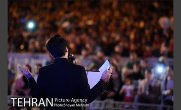 اجرای خیابانی محمد معتمدی و ارکستر سازهای ملی ایران در بوستان آب و آتش 23