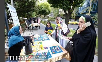 گذر فرهنگی هنری پنجشنبه های بلوار کشاورز 2