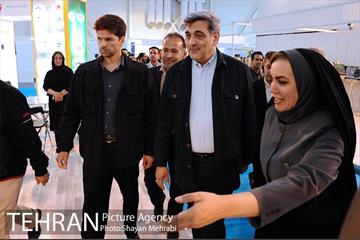 بازدید شهردار تهران از هجدهمین نمایشگاه بین المللى محیط زیست 21