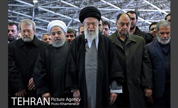 اقامه نماز بر پیکر حجت‌الاسلام والمسلمین هاشمی رفسنجانی 11