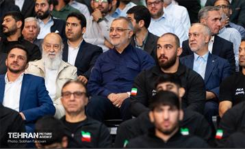 مراسم تجلیل از کشتی‌گیران قهرمان (جشنی برای ایران)  2