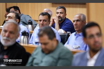 جلسه هم‌اندیشی با رابطین و فعالان اسکان آسیب دیدگان جنگ رمضان