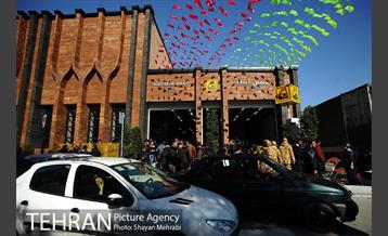 مترو حسین آباد 27