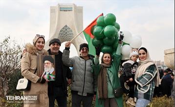 راهپیمایی ۲۲ بهمن در تهران - 3 11