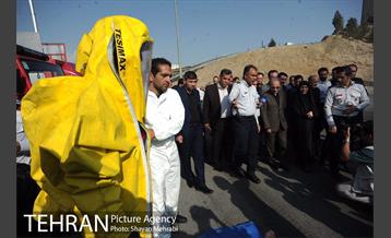 بازدید دکتر نجفی از مانور نیروهای آتش نشانی 19