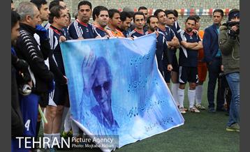 دیدار تیم‌های پیشکسوتان استقلال و خبرنگاران دیدبان