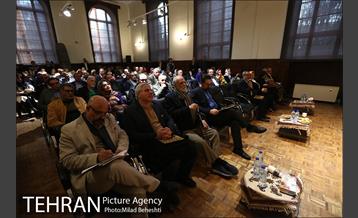 نمایشگاه قلمی چند از گنجینه ملک مدنی 21