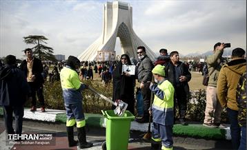 خدمات شهرداری تهران در پایان راهپیمایی ۲۲ بهمن 7