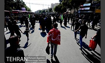 پیاده روی جاماندگان اربعین حسینی(ع) در تهران-2 30