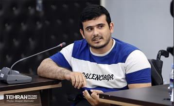 ملاقات معاون مالی و اقتصاد شهری با نخبگان، فرهنگیان و ورزشکاران منطقه 12 1