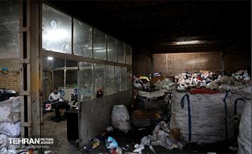 تخلیه و پلمب مرکز غیرمجاز پسماند در منطقه 17 21