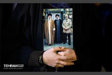 مراسم عزاداری شهادت رهبر انقلاب اسلامی در میدان شهدای هفتم تیر 30