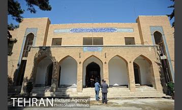 بازدید شهردار تهران از ساختمان کلاه فرنگی، دانشگاه تربیت معلم خوارزمی و تابلو نقش رستم ورزشگاه شیرودی به مناسبت روز تهران 11