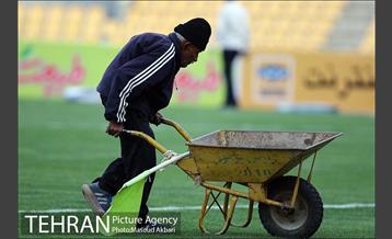 دیدار نفت تهران و سپاهان در لیگ برتر فوتبال 1